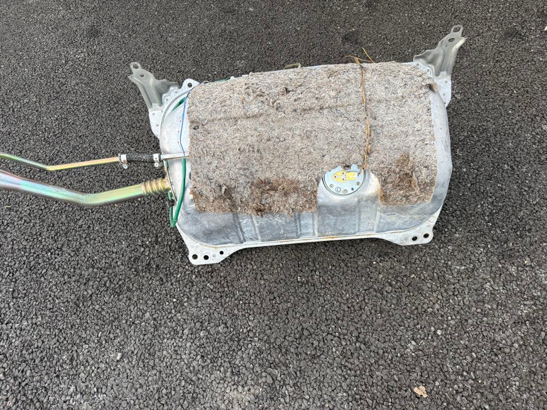 JZX100 燃料タンク フューエルタンク チェイサーマークIIクレスタ