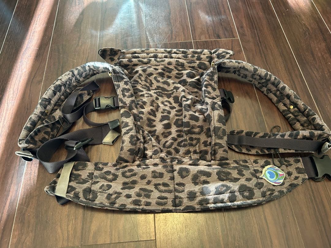 Artipoppe アーティポッペ 抱っこ紐 レオパード コットン 正規品