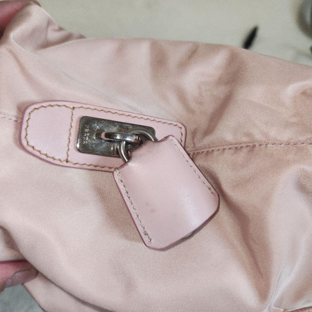 専売プラダ　ナイロン　レザー　バック　三角ロゴ　南京錠