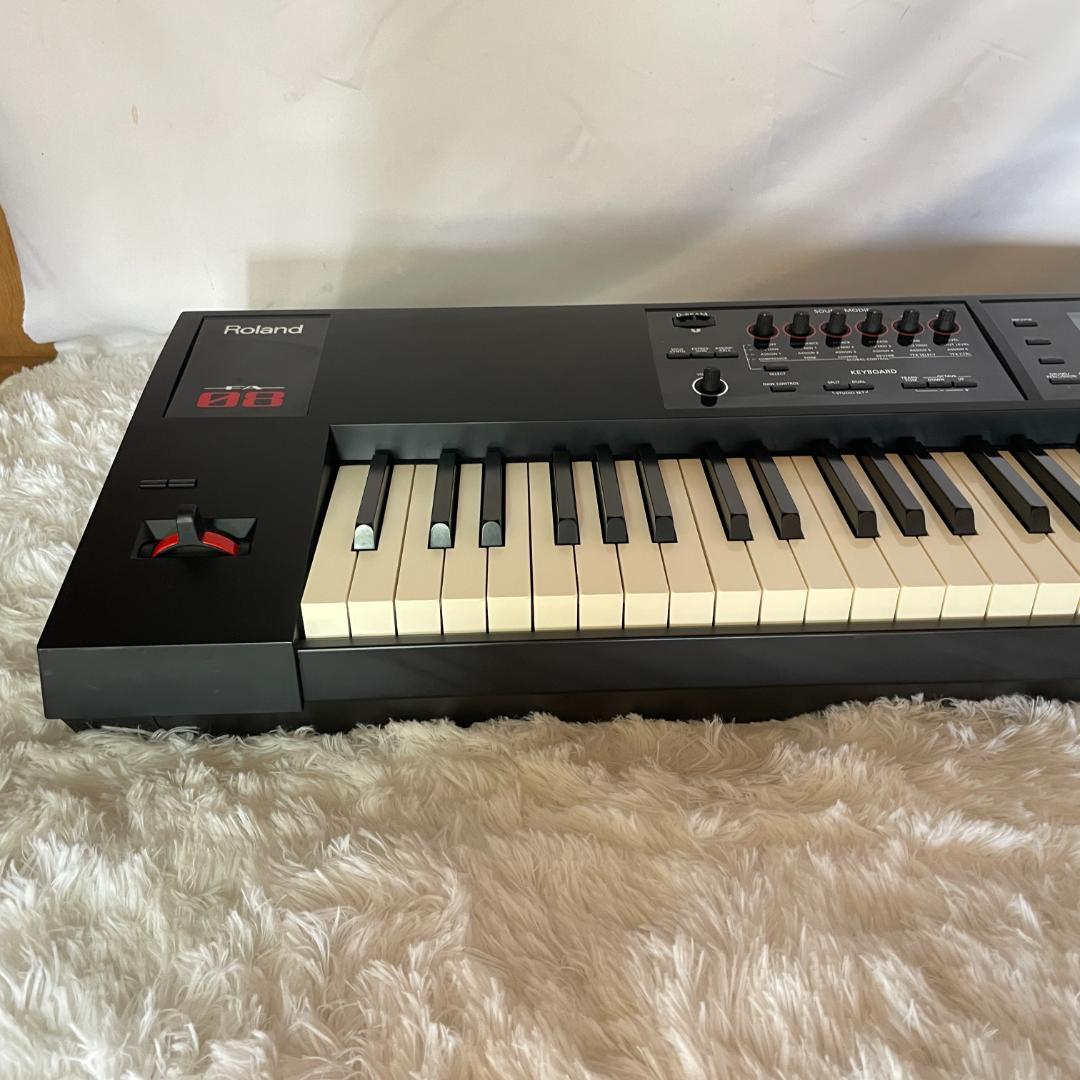 Roland ローランド FA-08 88鍵　上村ひなの