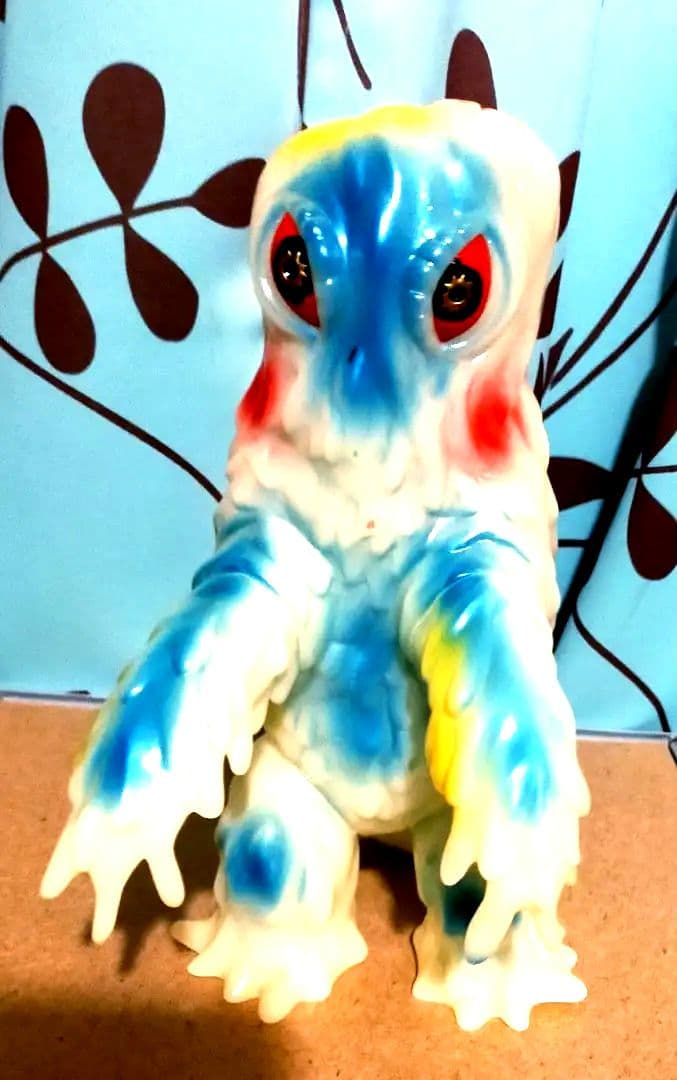 蓄光ヒドラソフビ