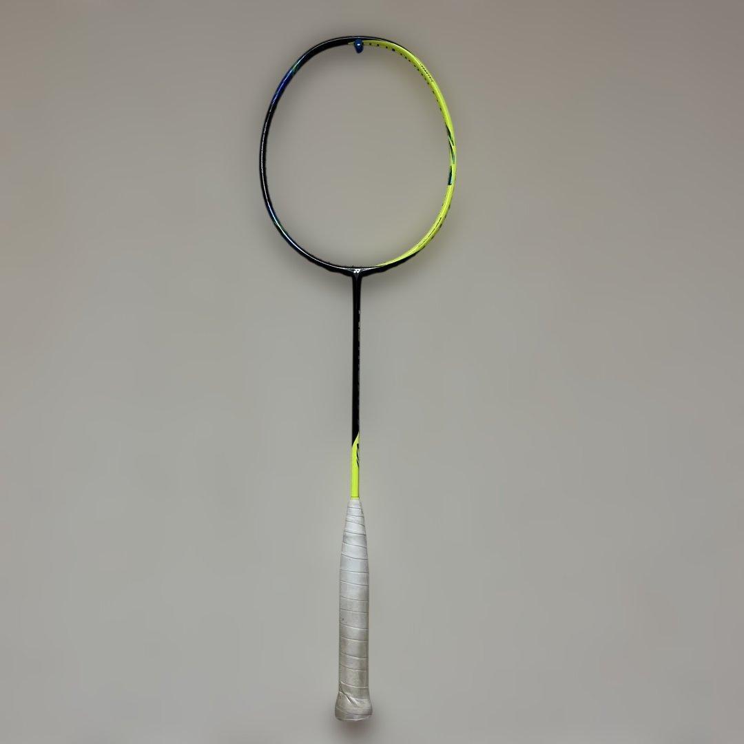 廃盤　ヨネックス　アストロクス77 4UG5