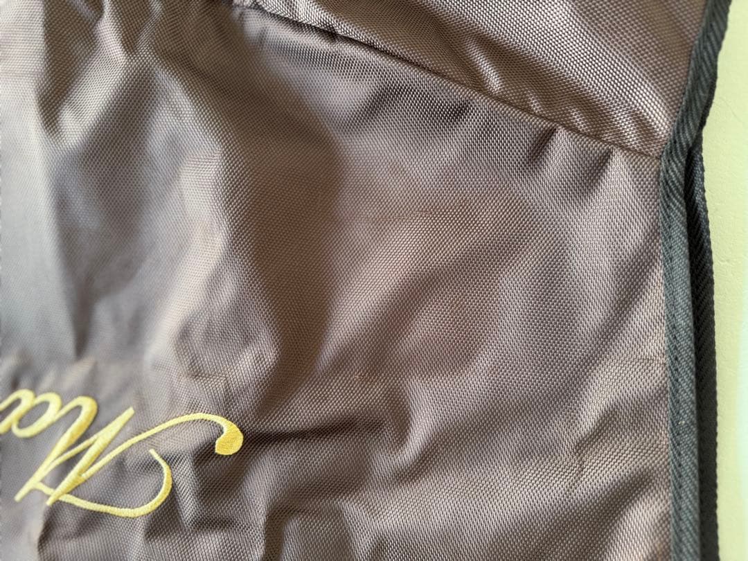 再度値下げ　　マークアンドロナ　トラベルカバー　茶色