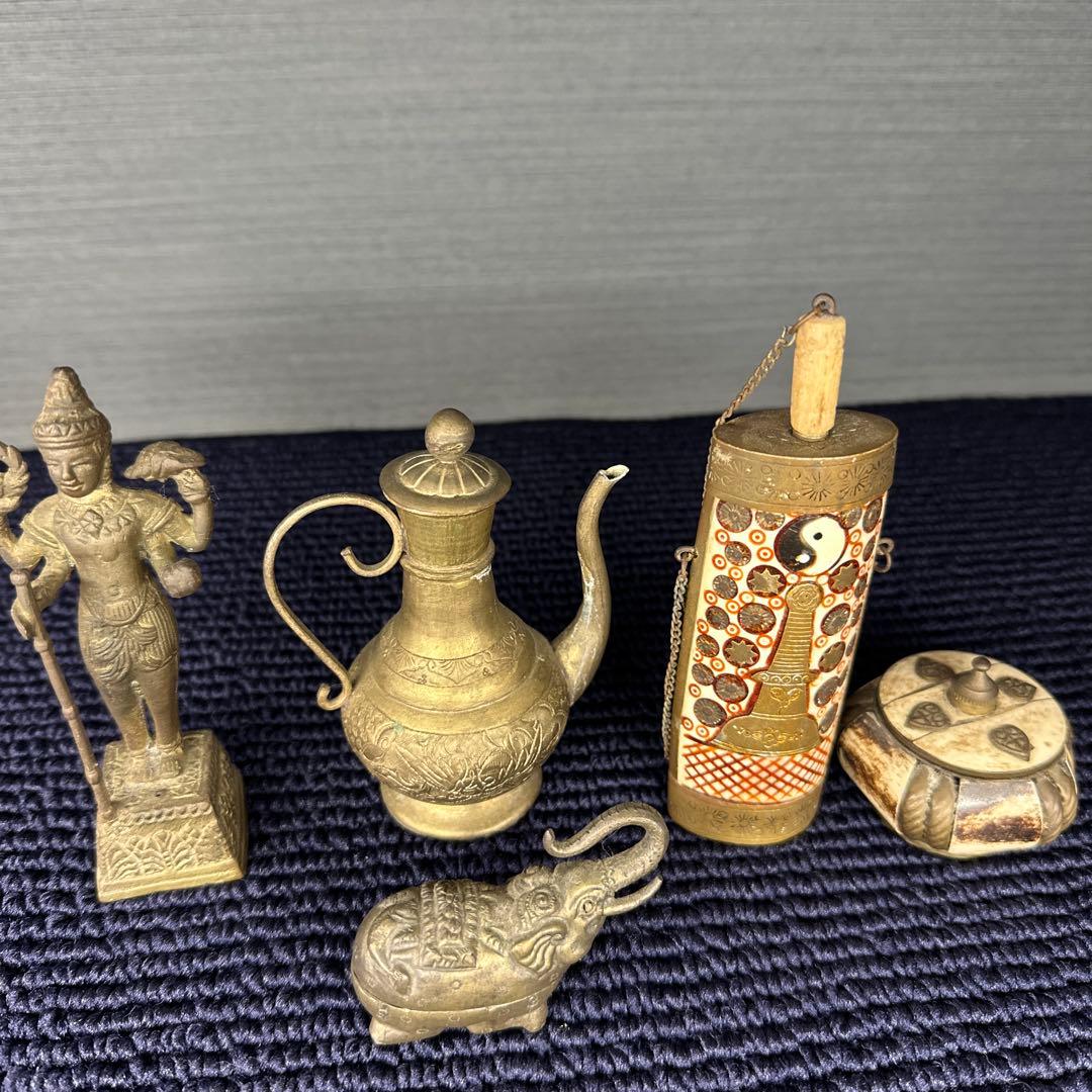 ネパール　置物　小物入れ