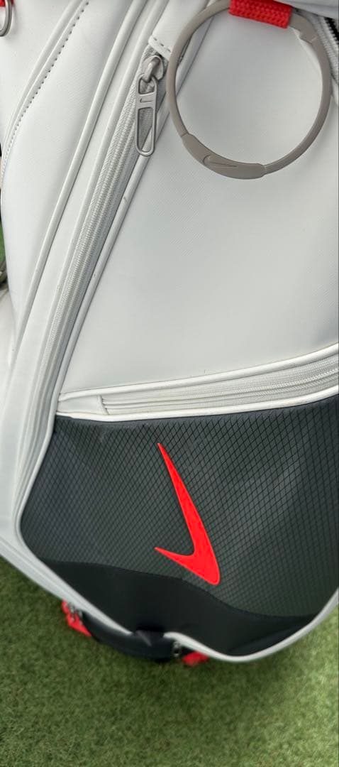 Nike ゴルフバッグ・キャディバッグ ホワイト/グレー/レッド　状態良好