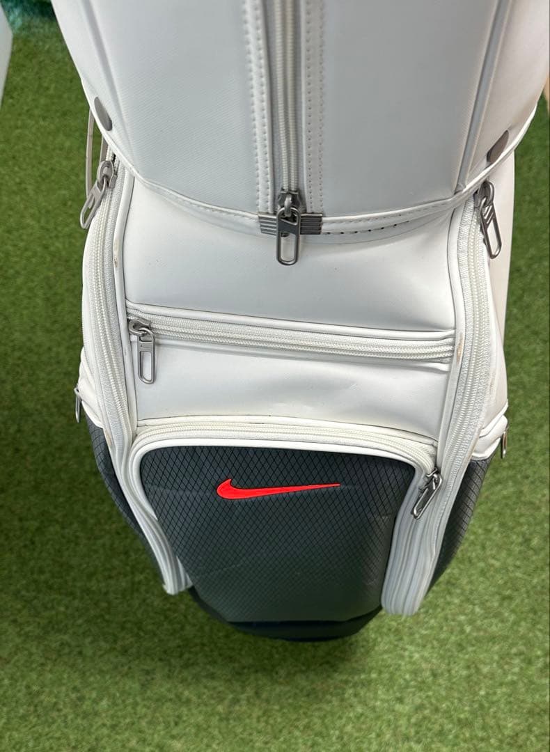 Nike ゴルフバッグ・キャディバッグ ホワイト/グレー/レッド　状態良好