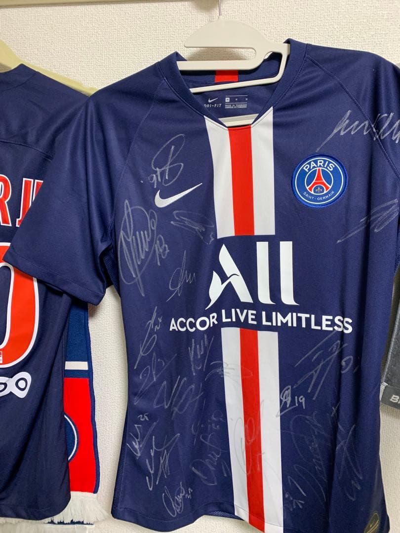 2019-20シーズン全選手サインユニフォーム