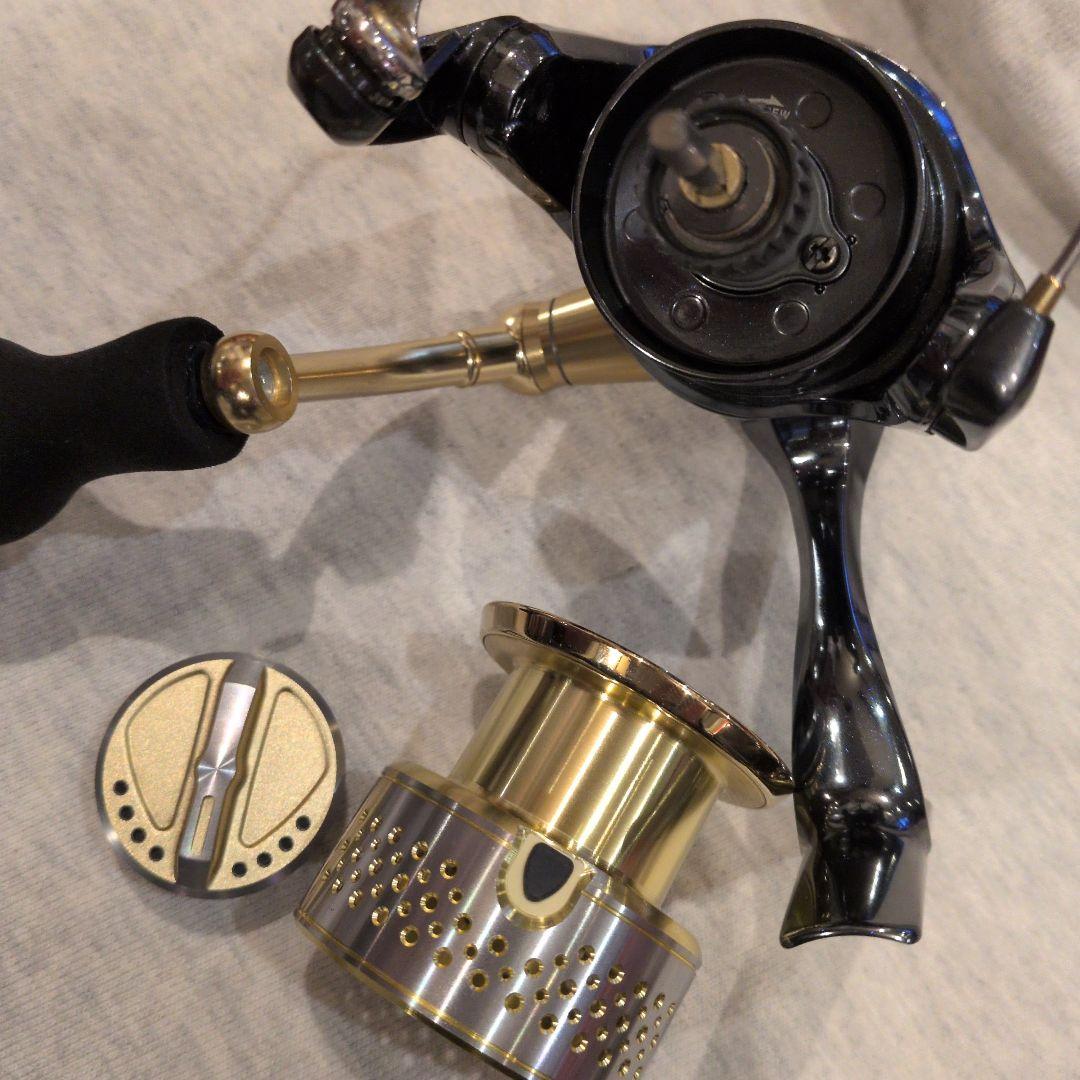 シマノ　ステラ　C3000 ＨG ＳD 83 Ｅ 未使用