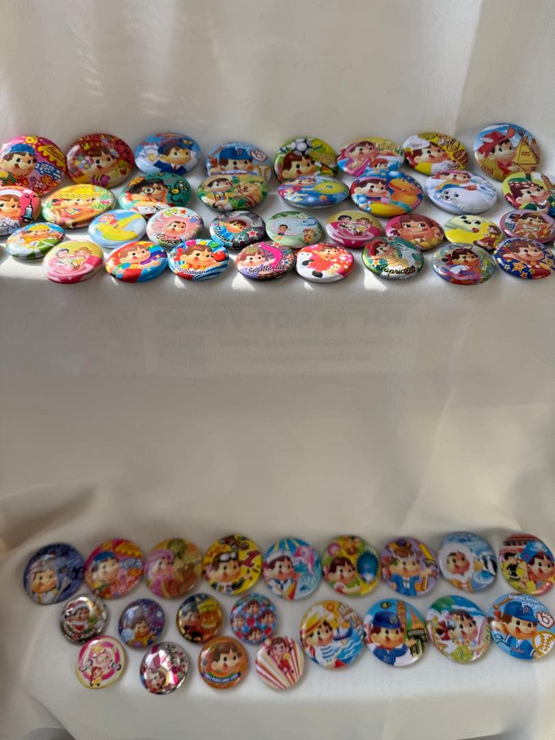 ペコちゃん、ポコちゃん、缶バッジセット大、小