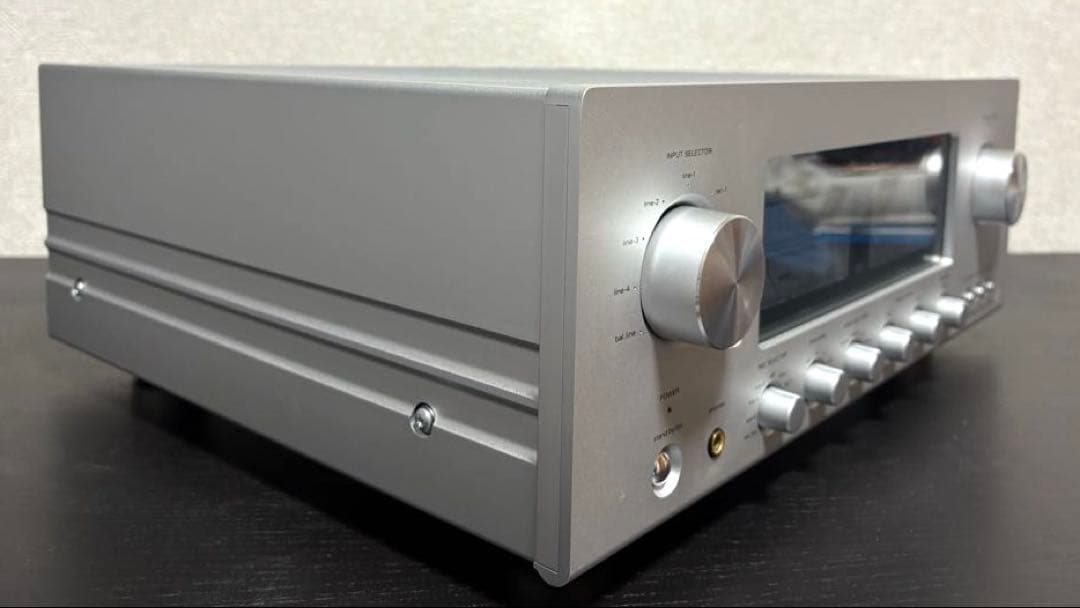 【美品・完動品】LUXMAN L-505u ブラスターホワイト プリメインアンプ