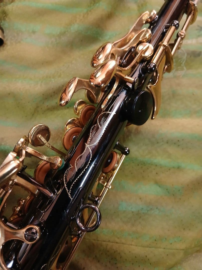 カーブド ソプラノサックス　ノーブランド良品　ブラック　スタンド付属！