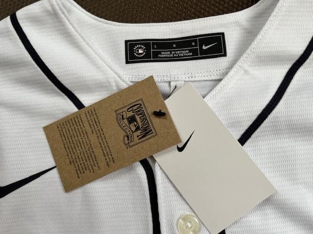 イチロー51引退セレモニー8/9記念試合選手着用モデル現地販売レプリカジャージL