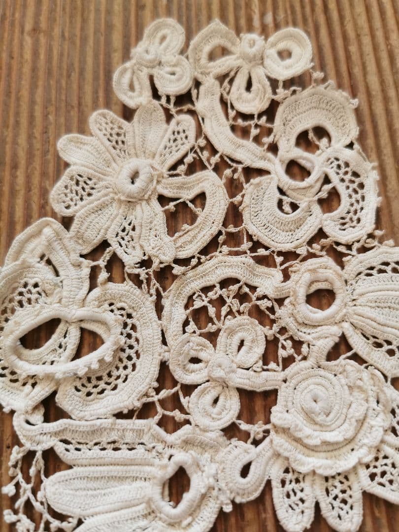 アンティーク アイリッシュクロシェレース 多層パンジー向日葵三つ葉 手編ドイリー