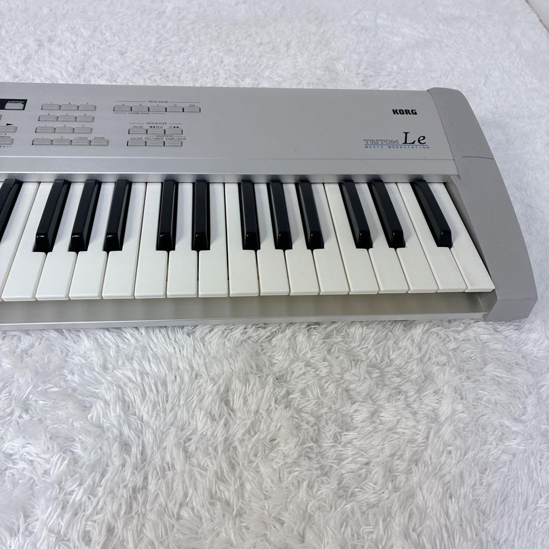 【美品】KORG TRITON Le76 シンセサイザー 76鍵 音楽