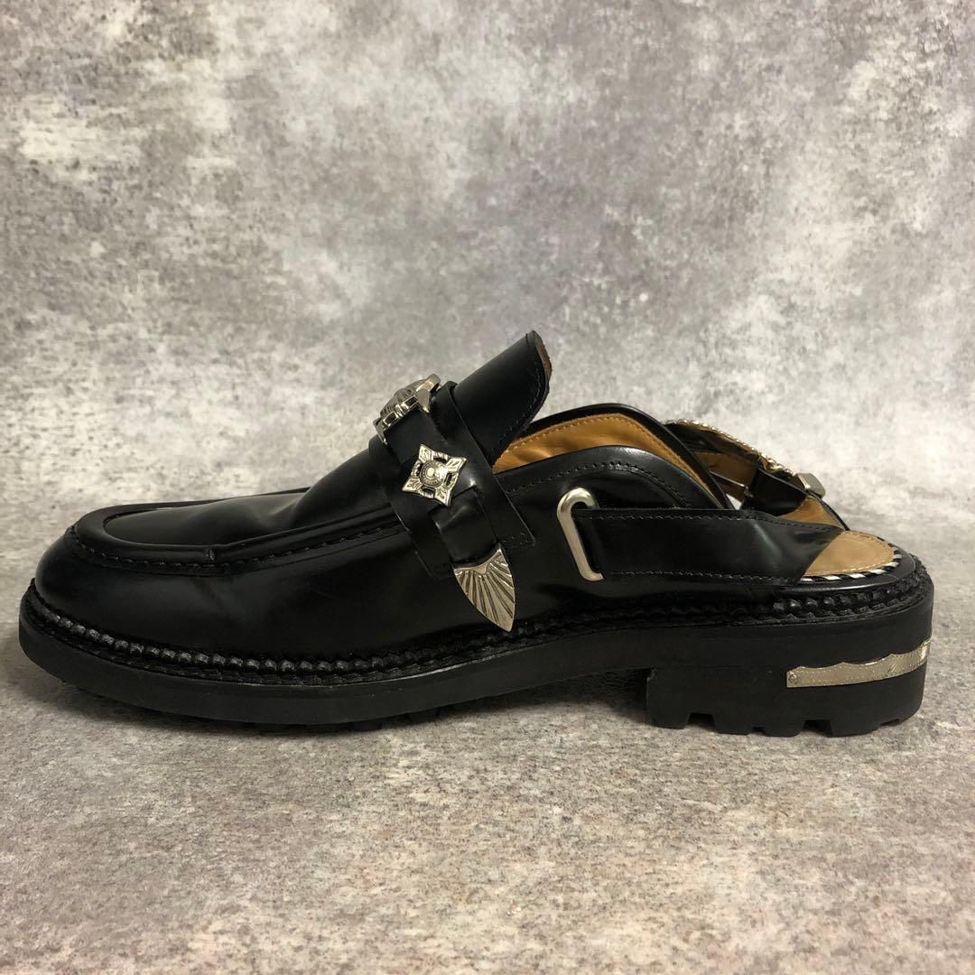 フォロー割■ TOGA PULLA ローファー バックル付き メタル