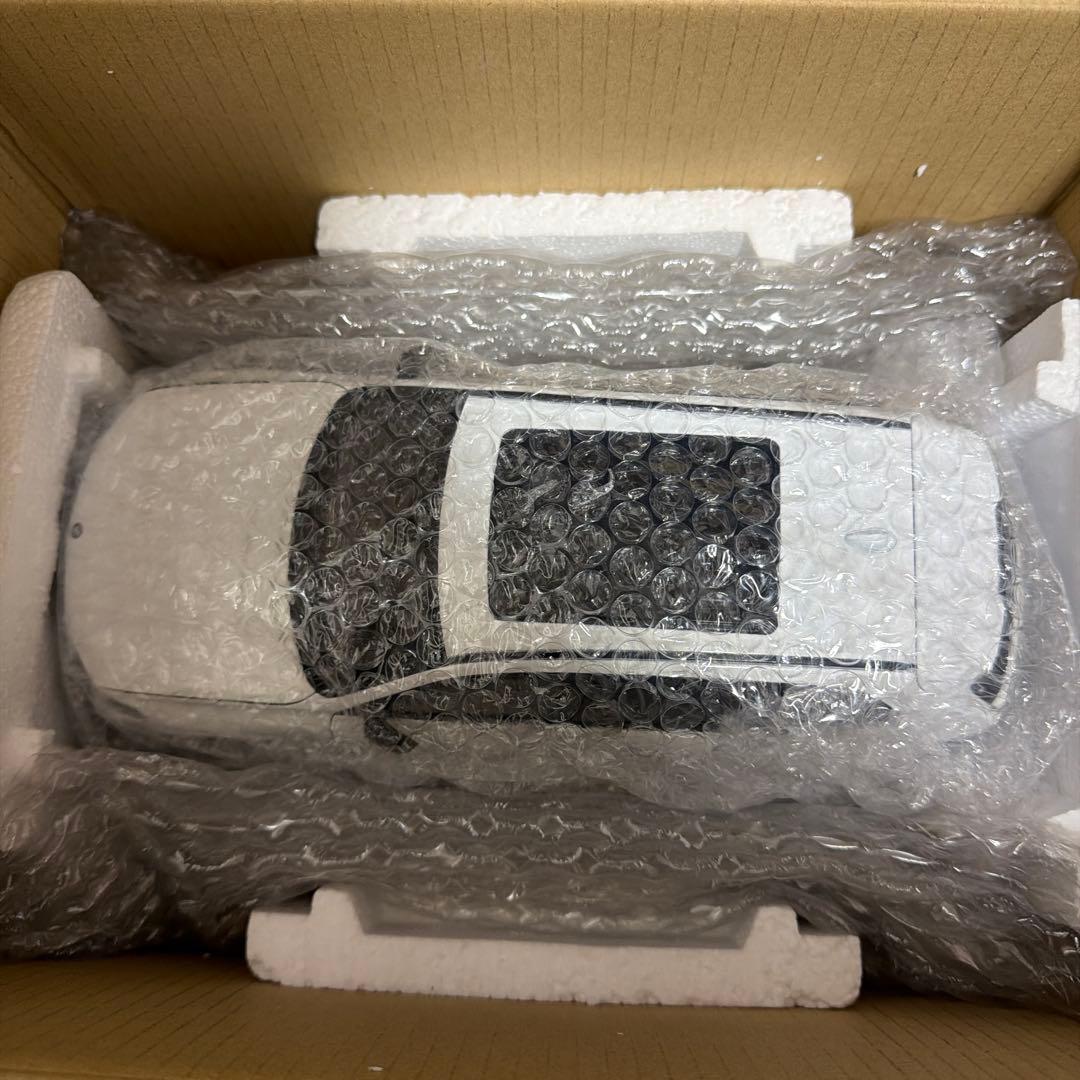 1/18  X5M LCI ダイキャストモデル