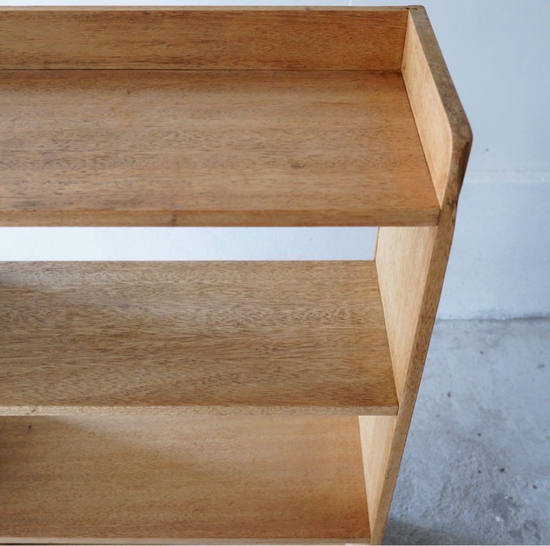 4段のオープンラック