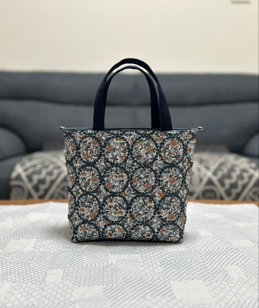 フック 様 strawberryThief