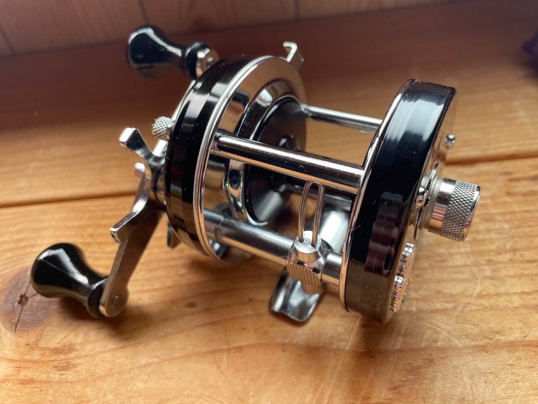 ABU Ambassadeur 5500C ブラックサイモン新品未使用