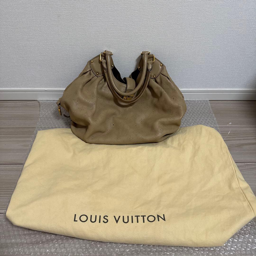 ショルダーバッグ　LOUIS VUITTON マヒナXL
