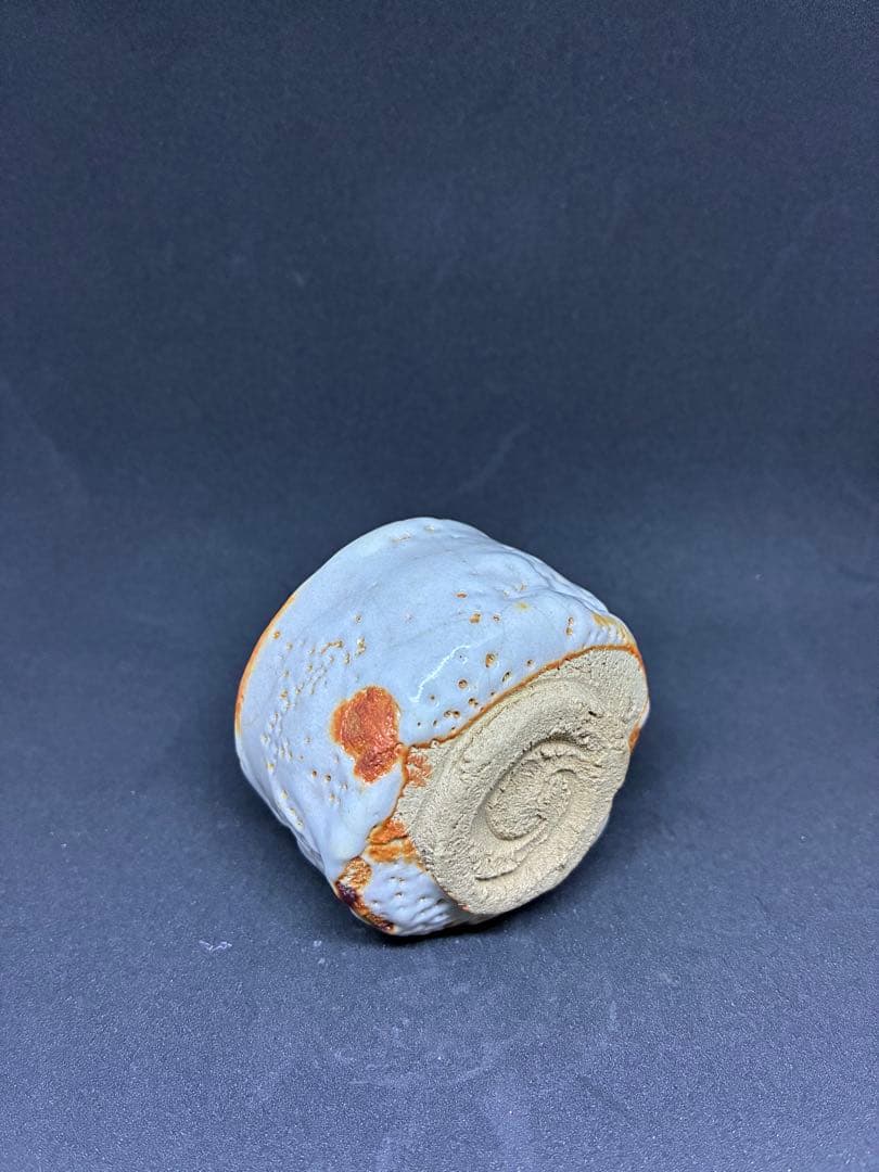 安藤日出武　志野　ぐい呑み　共箱