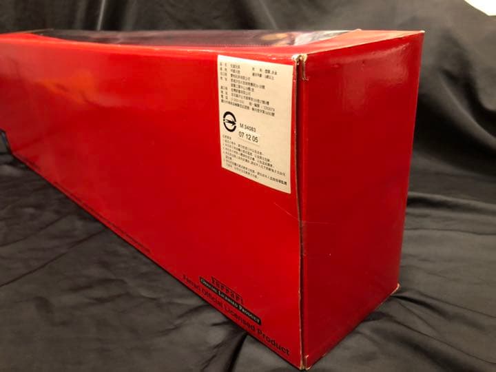 フェラーリ　トレーラー　1/32　未開封品