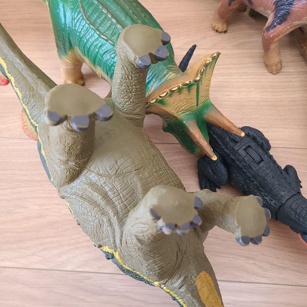 恐竜フィギュア 8体セット