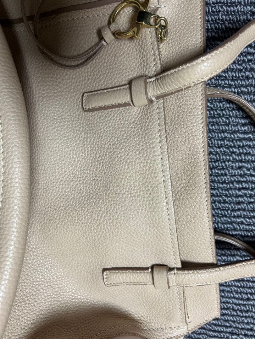 フェラガモバッグ　ラスト値下げ