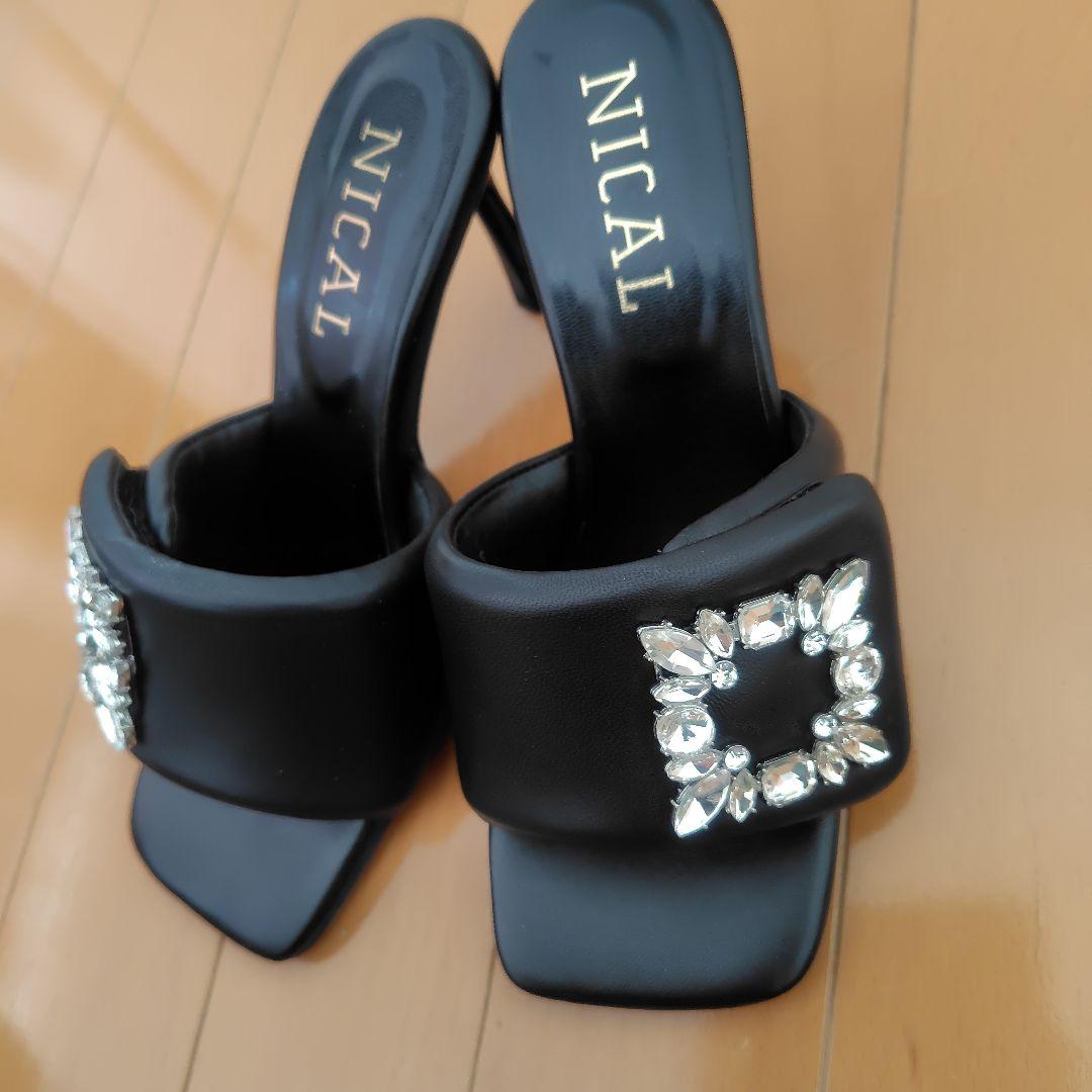 NICAL ビジューデザイン ブラックミュール