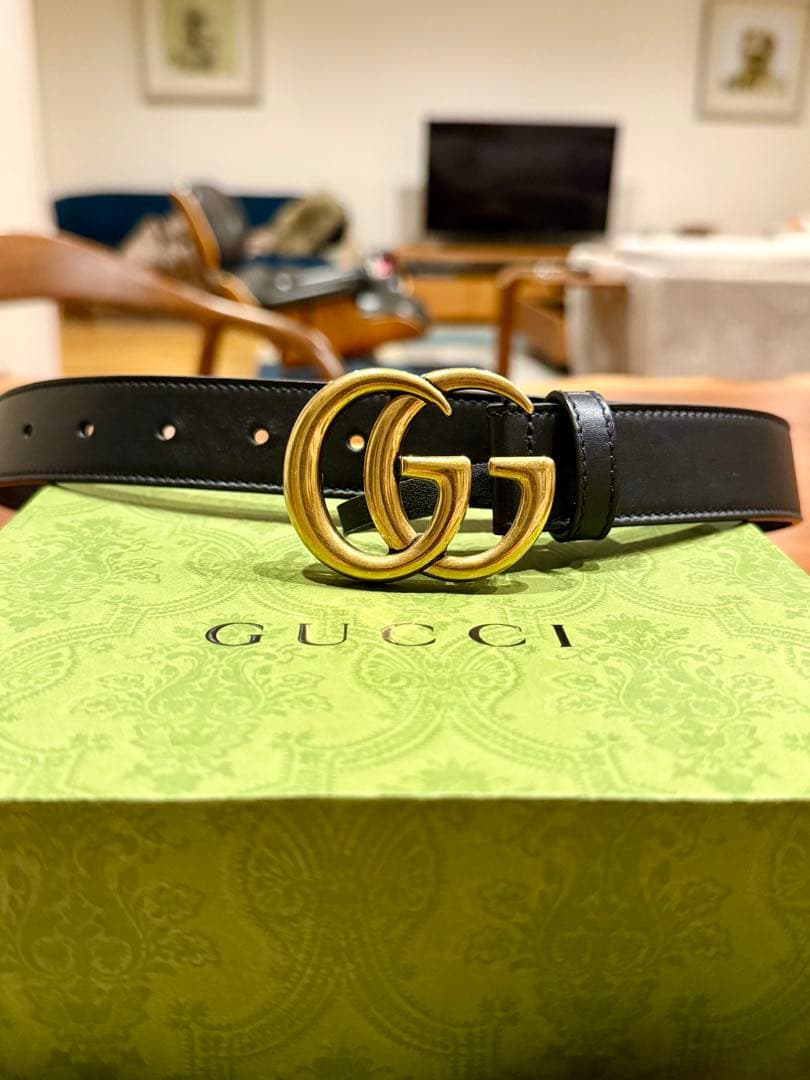 【極美品・箱付き】【国内正規品】GUCCI ブラック GGバックル ベルト
