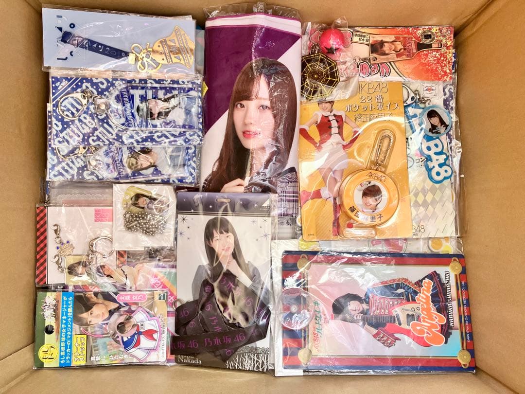 坂道グループなど秋元康プロデュースアイドルグッズ まとめ売り 【130個以上！】