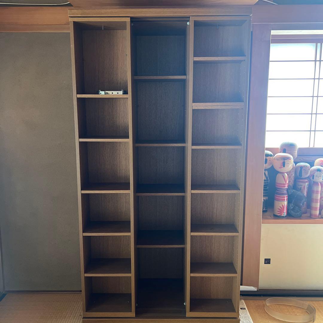 k*p様 スライド式本棚