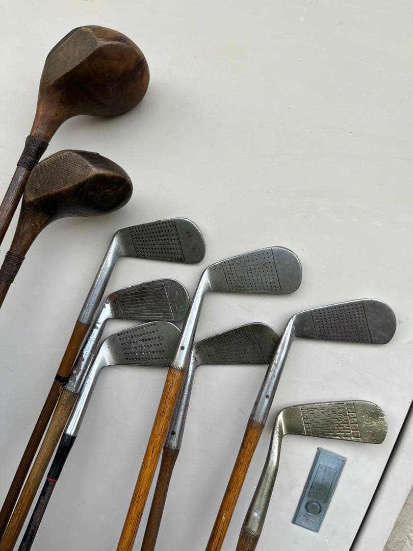 激レア❗️！骨董品!　ゴルフセット+革製キャデバッグ2点