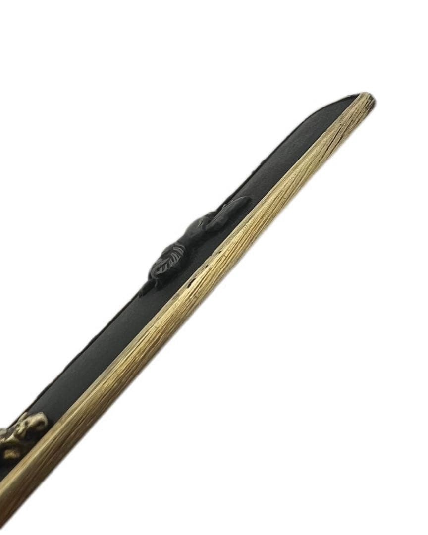 赤銅魚子地据紋哺金親子馬図小柄　後藤　京金工