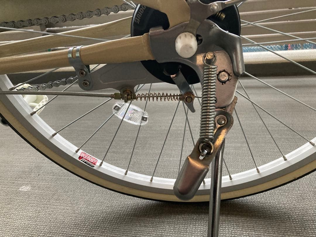 リコリーナ　シティサイクル ベージュ 24インチ