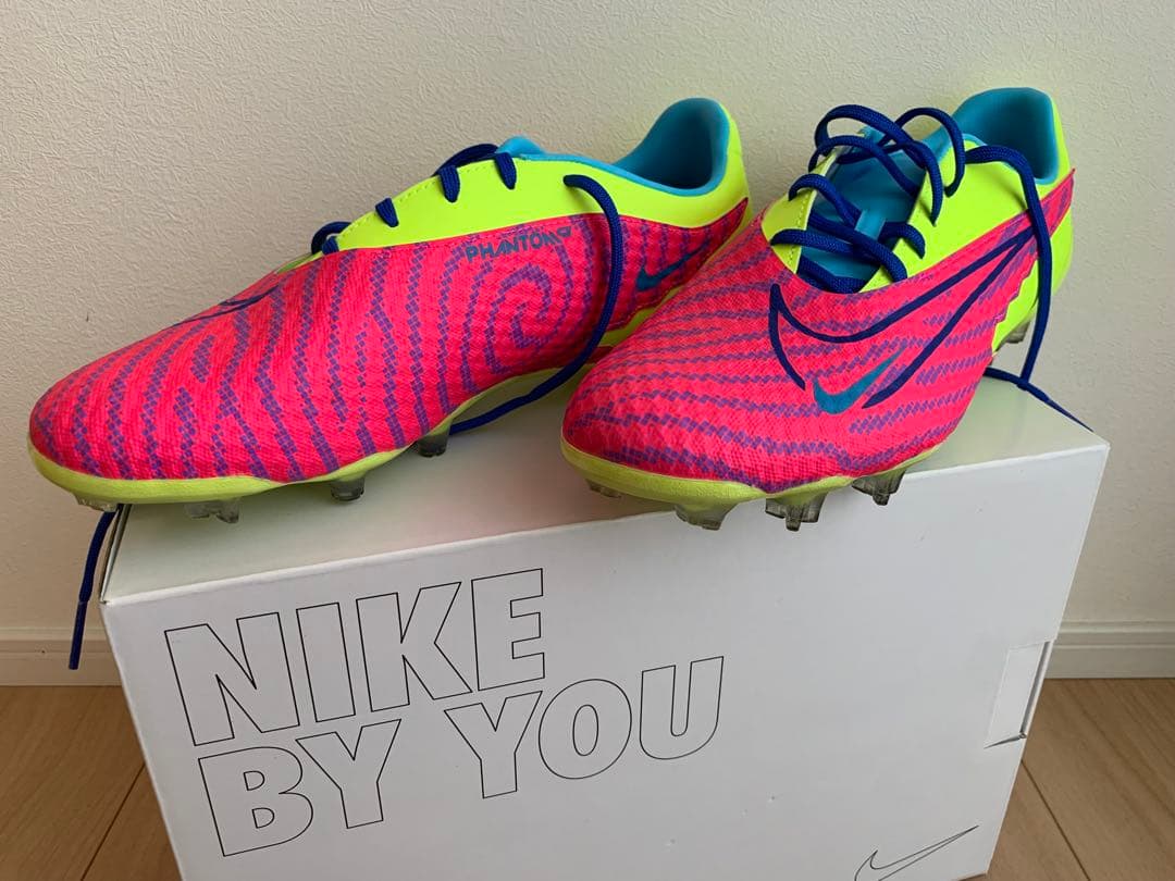 NIKE ファントムGX アカデミーMG 26cm 特注 世界に１足のカラー？