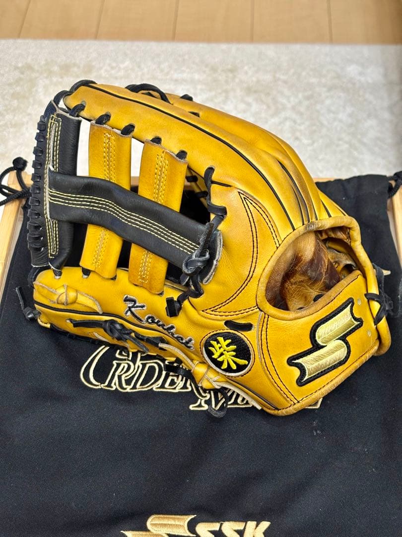 ゆきえ【プロ実使用】硬式 外野用 SSK 元阪神・ロッテ 柴田講平選手