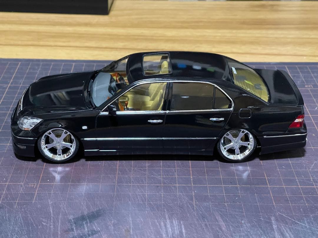 1/24 アオシマ製・UCF-31セルシオ★完成品★