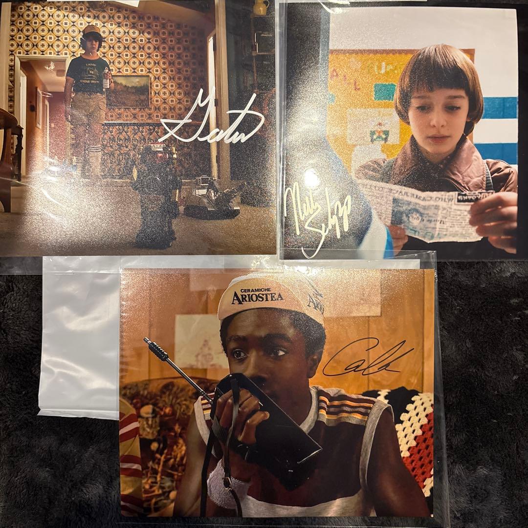 【バラ売り不可】ストレンジャー・シングス 直筆サイン入りポートレート