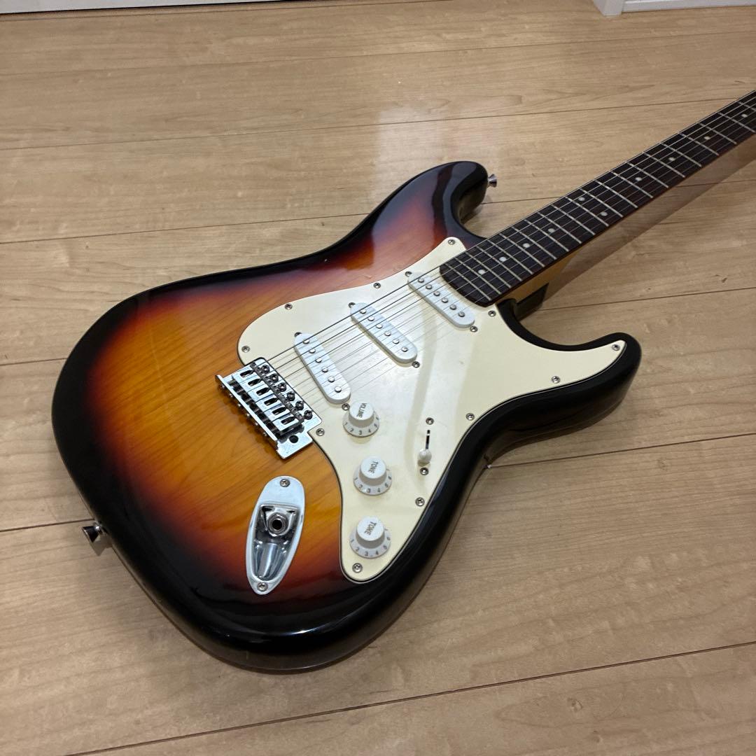 いい音です　selder ストラトキャスタータイプ　弦高調整済み　です