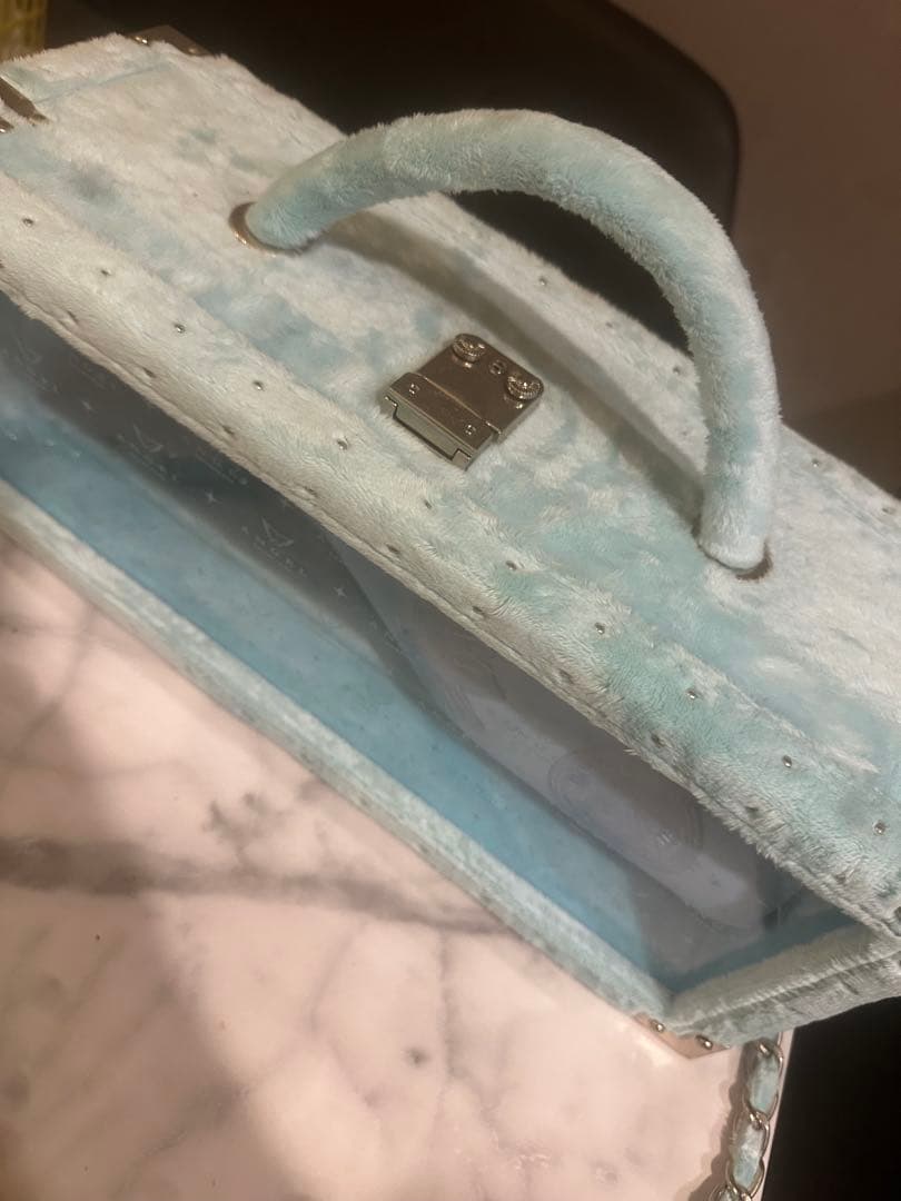 ファー付き箱付き❣️エンジェルブルー　シャンパン