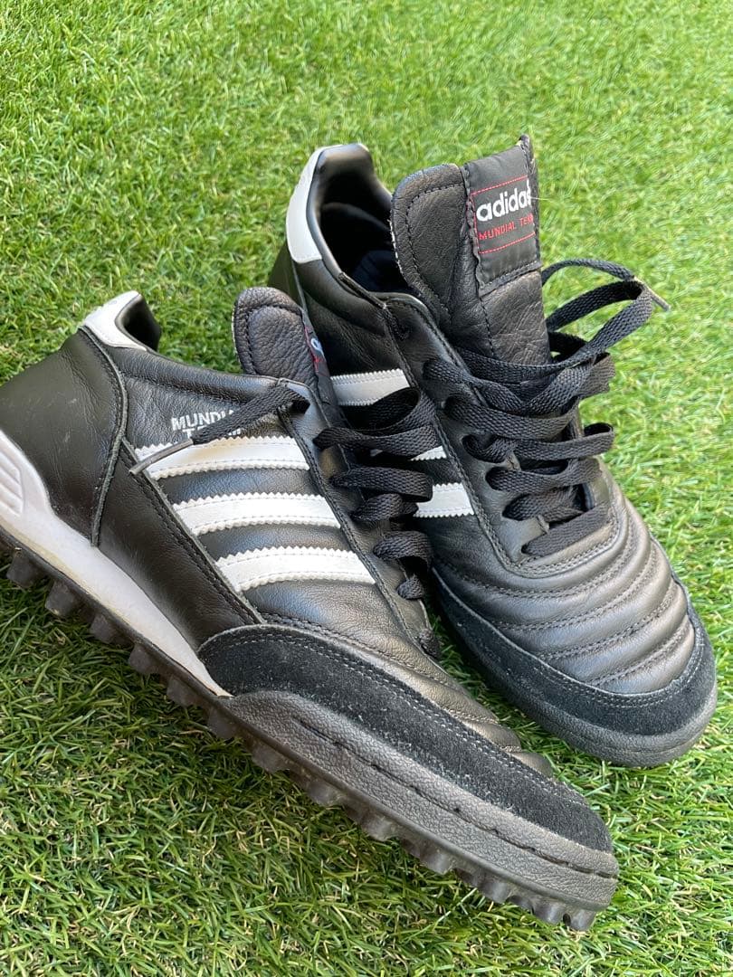ムンディアルチーム 25.5cm トレーニングシューズ