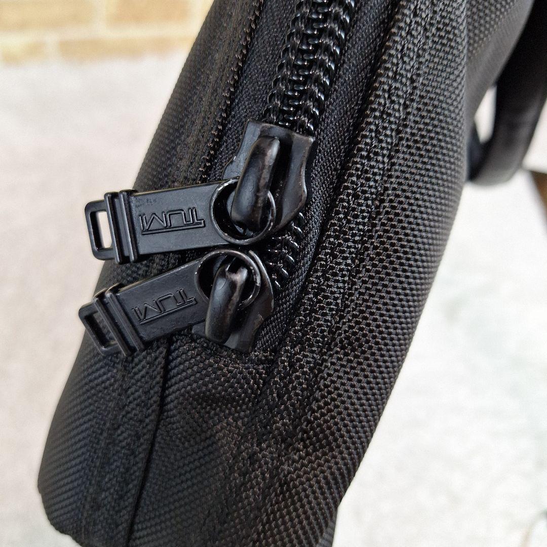 TUMI トゥミ　2WAY ブリーフケース　特殊ナイロン　レザー　A4 肩掛け