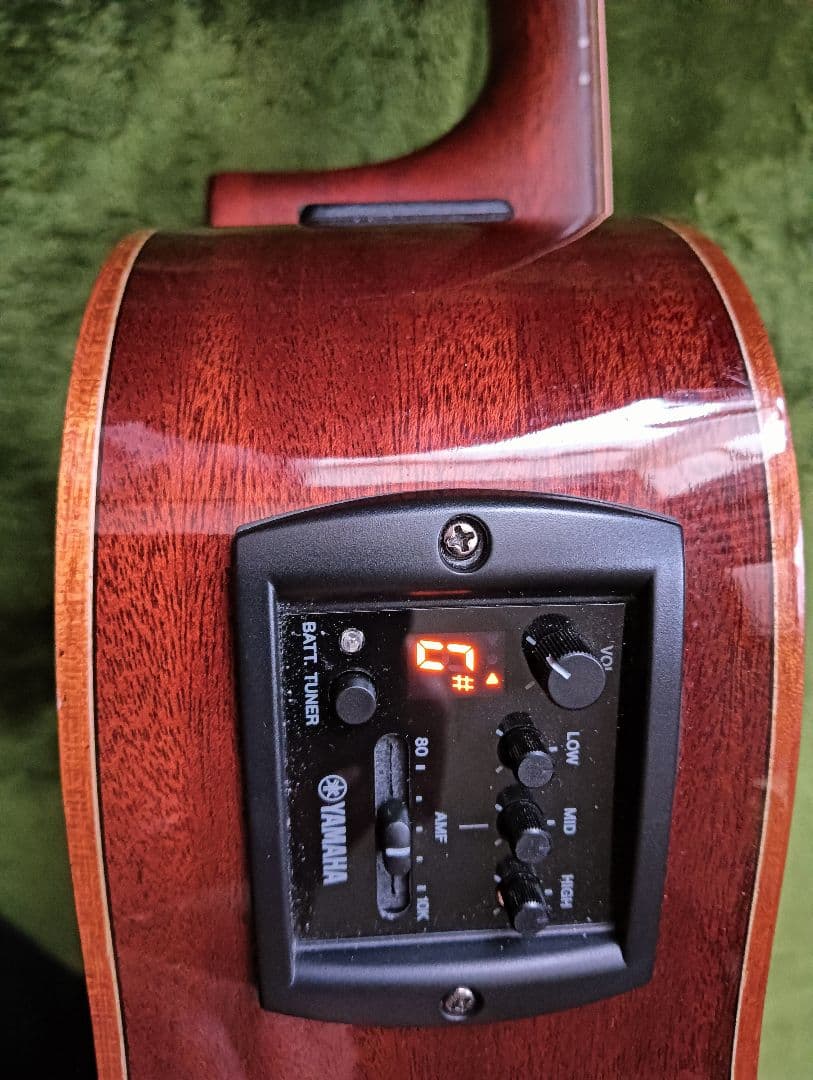 ヤマハ　エレアコ　ギター　A１M