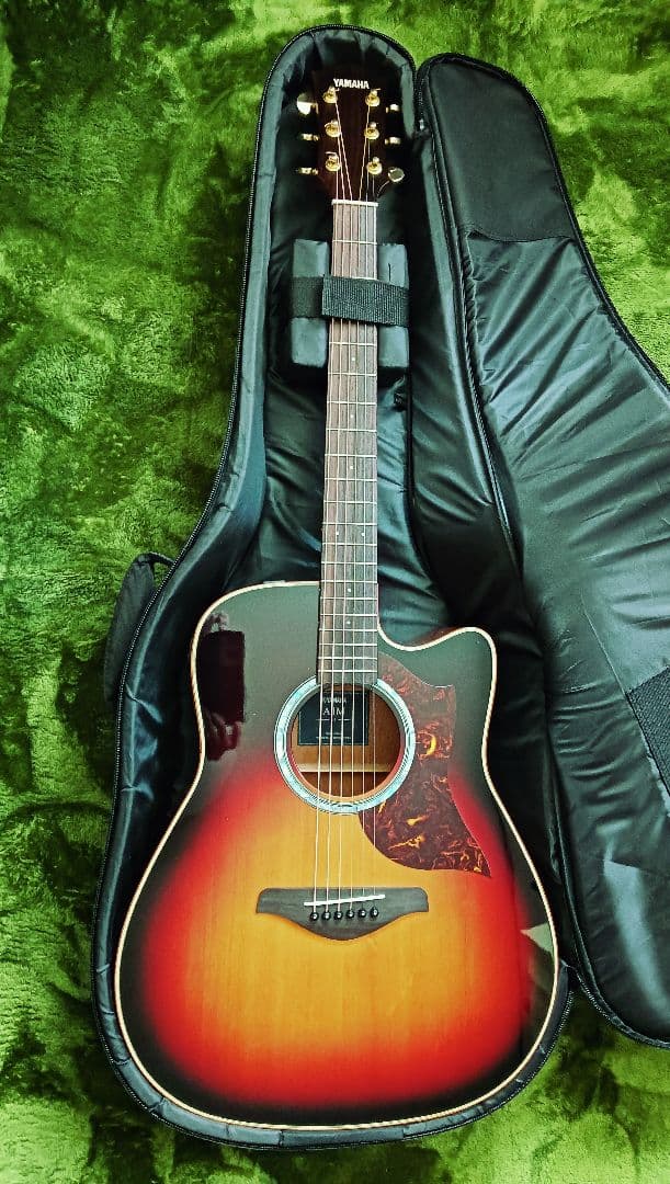 ヤマハ　エレアコ　ギター　A１M