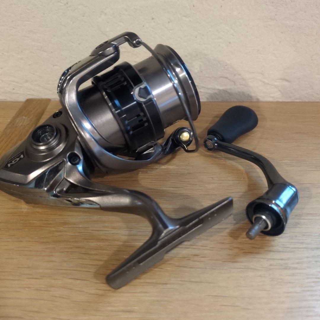 17 コンプレックスCI4+ 2500S F6 シマノ