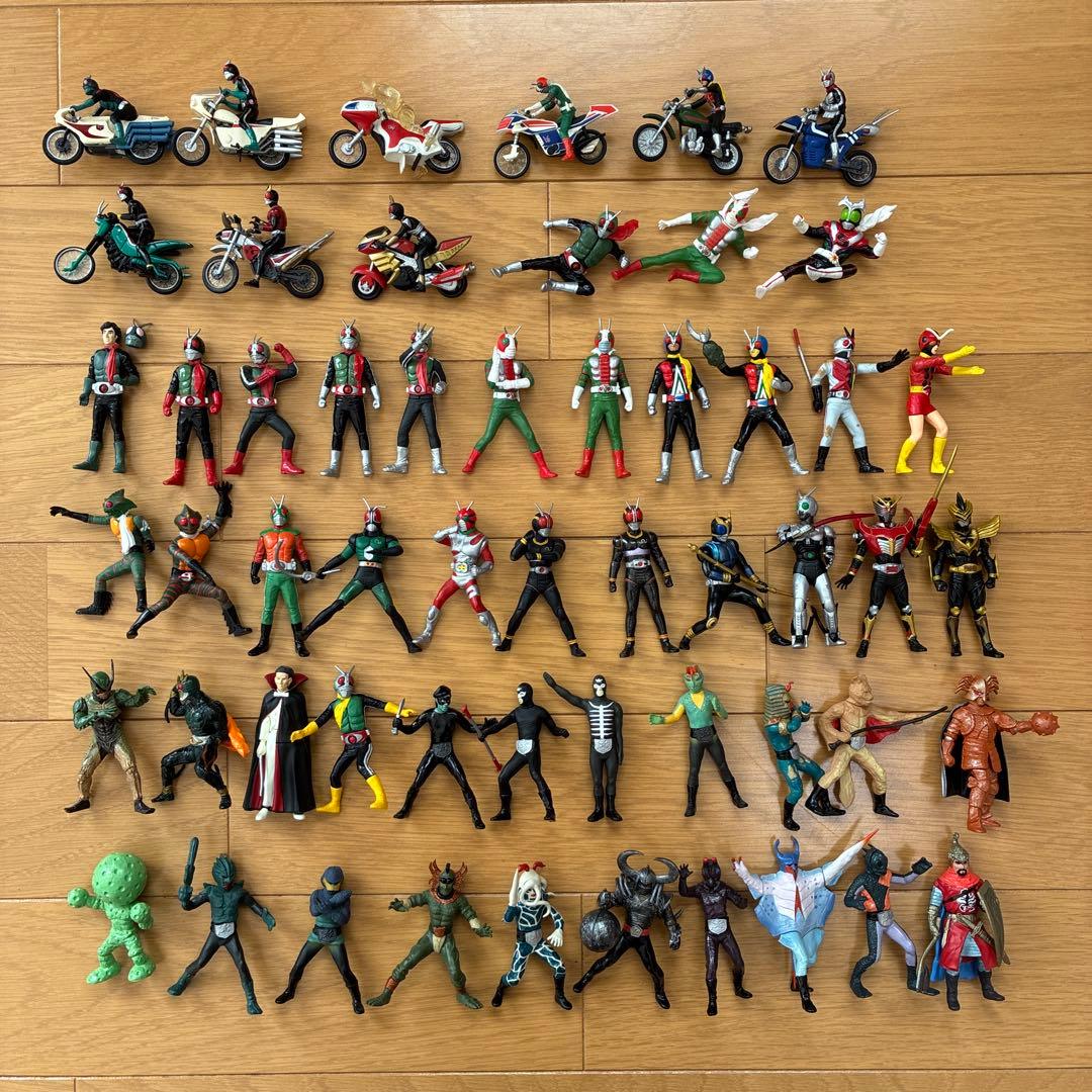 ガチャフィギュアまとめ売り（ガンダム・ウルトラマン・仮面ライダー・その他多種）