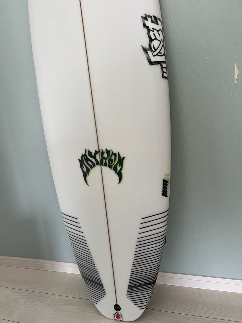 Lost Mayhem ショートボード ホワイト