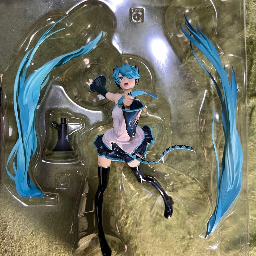 フィギュア　初音ミク 恋は戦争ver．