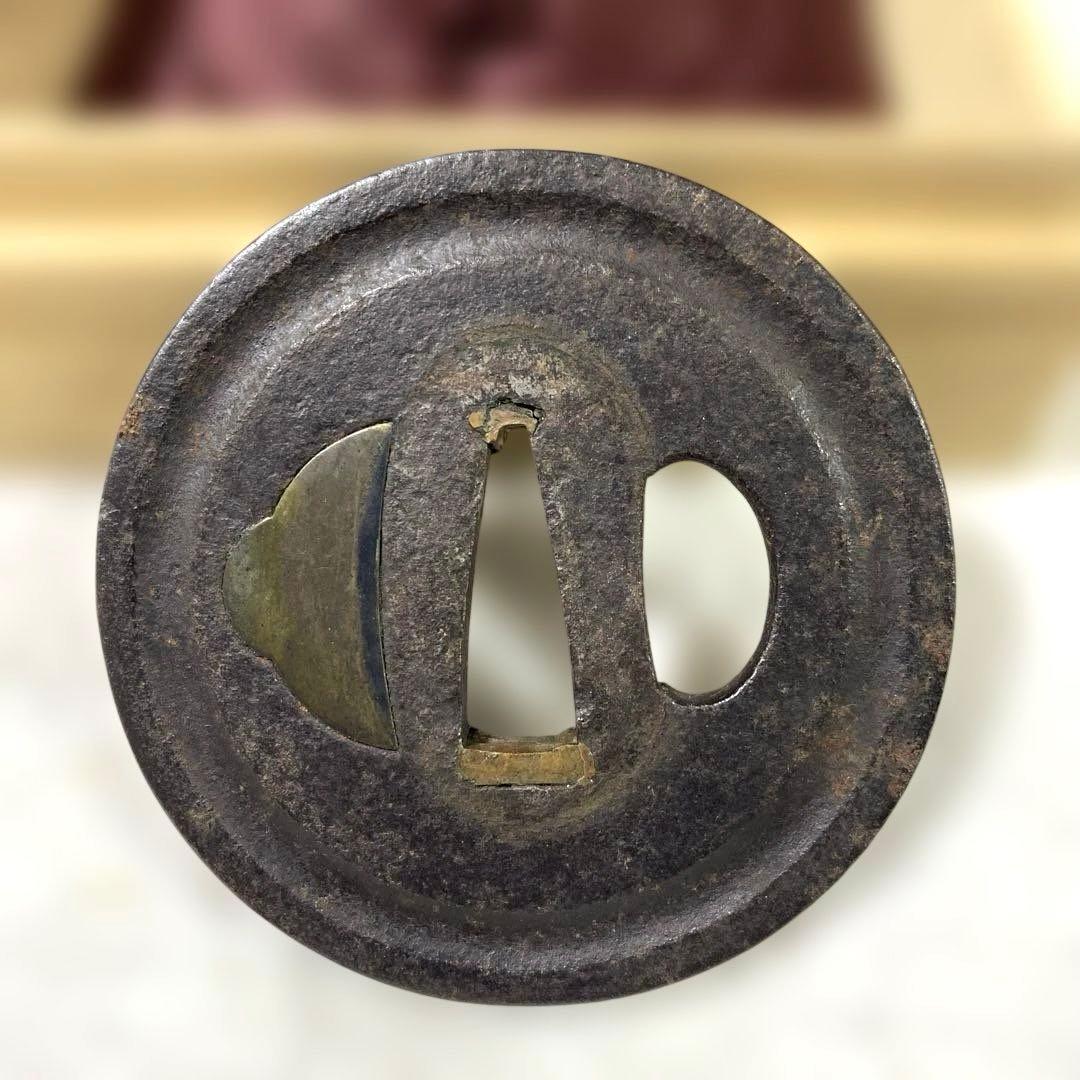 B-83 鍔　武具　刀装具　鉄地　骨董品　時代物　日本　美術品　工芸品